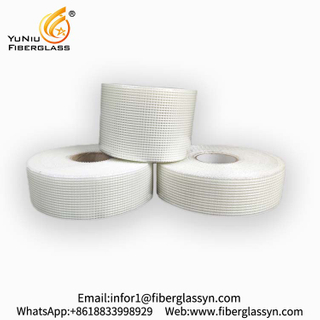Maille 9*9 pour tissu ignifuge alcalin moyen excellentes propriétés fibre de verre ruban auto-adhésif